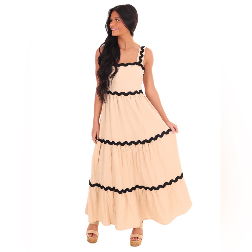 NWT Entro Off To Brunch Maxi Dress